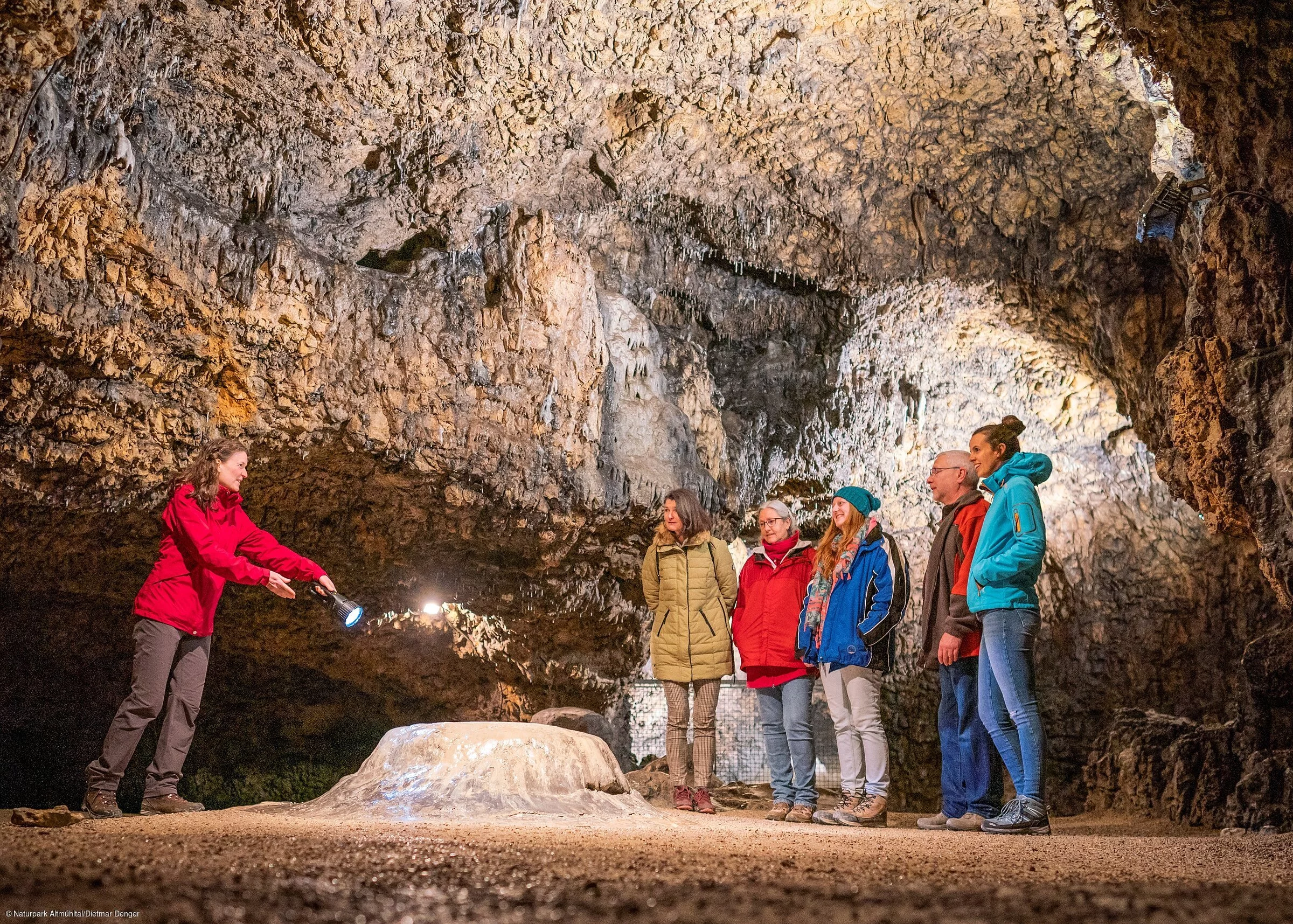 Führung in der Tropfsteinhöhle Schulerloch