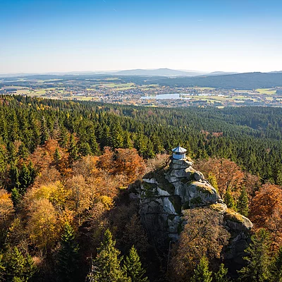 Blick auf den Waldstein und über Weißenstadt