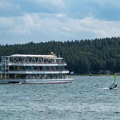 Trimaran am Großen Brombachsee (Fränkisches Seenland)