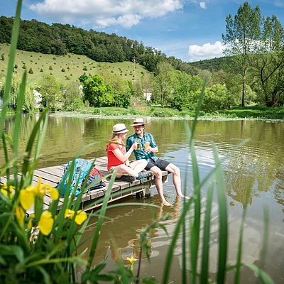 Pause am Steg an der Altmühl (Naturpark Altmühltal)