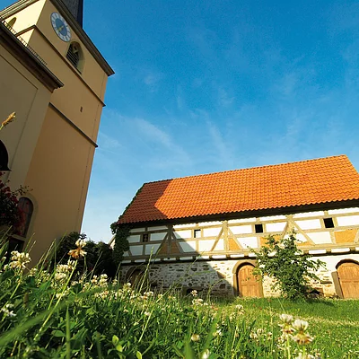 Gaden und Kirche