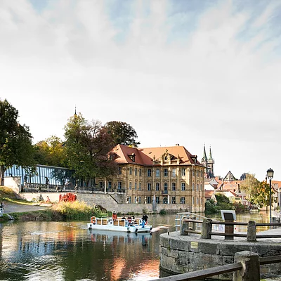 Bootsfahrt auf der Regnitz beim Künstlerhaus/Wasserschloss Concordia