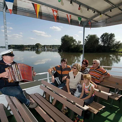 Auf der "MS Altmühlsee"