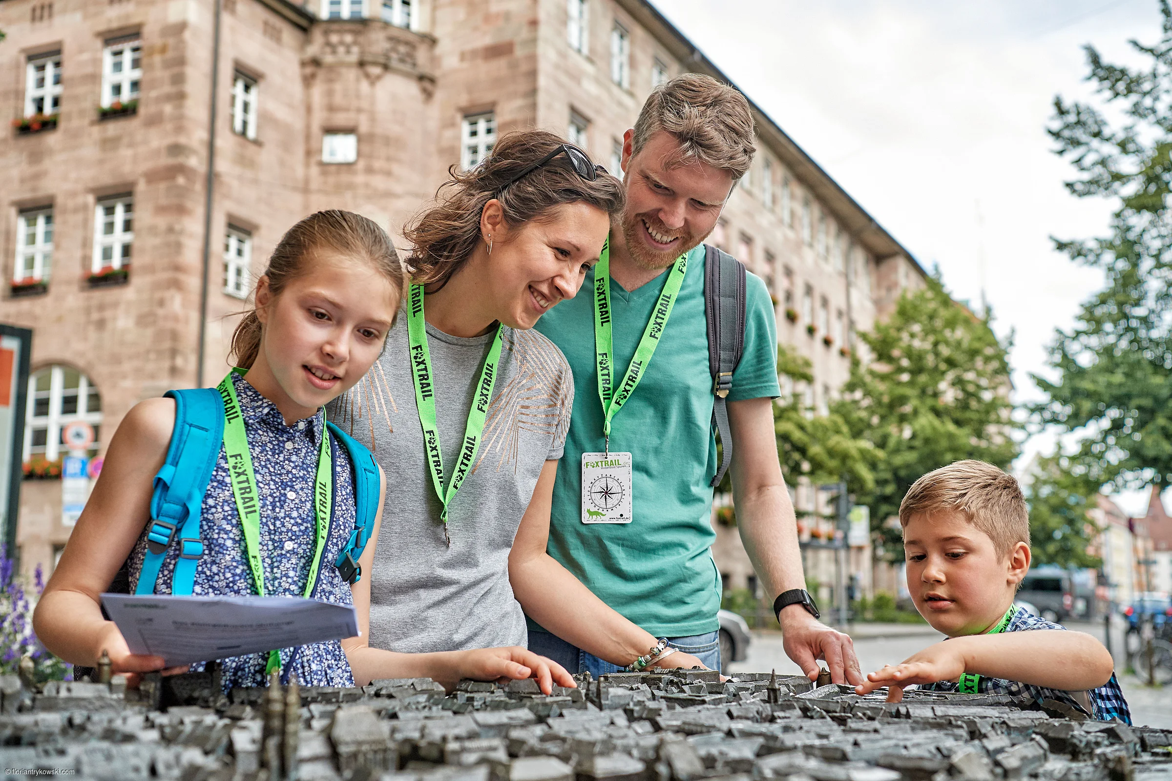 Kind in Nürnberg – Schnitzeljagd | Child in Nuremberg – scavenger hunt