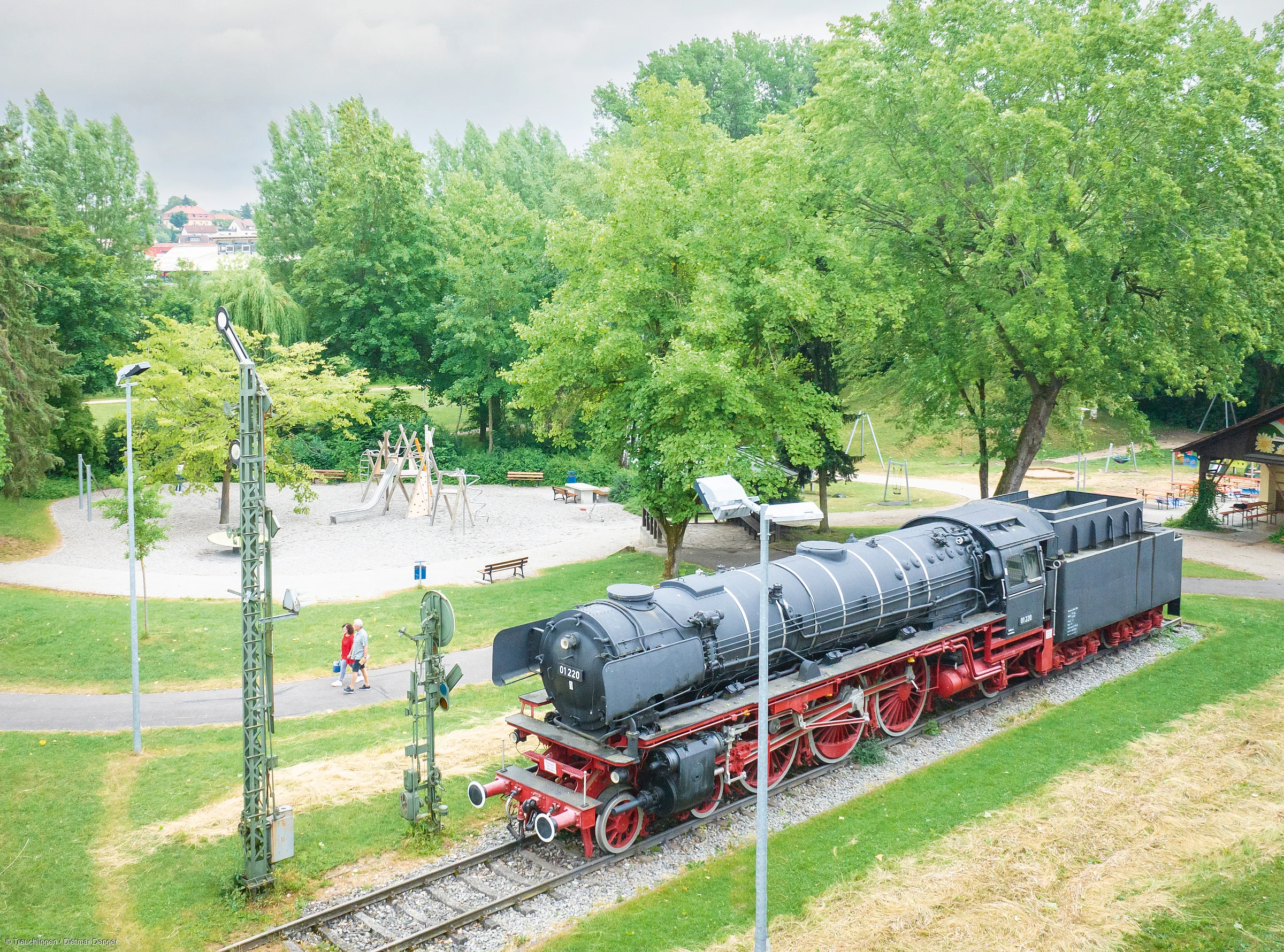 Spielplatz / Denkmal "Lok"
