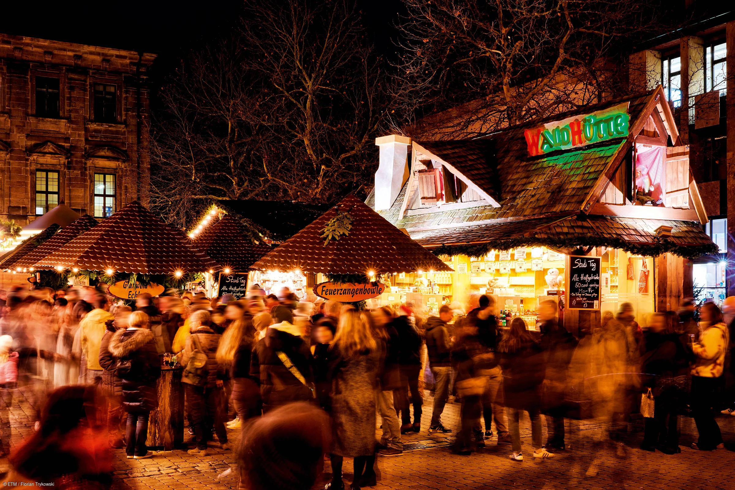 Waldhütte auf der Erlanger Waldweihnacht