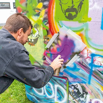 Urban Art – Sprühen am Graffitiwürfel
