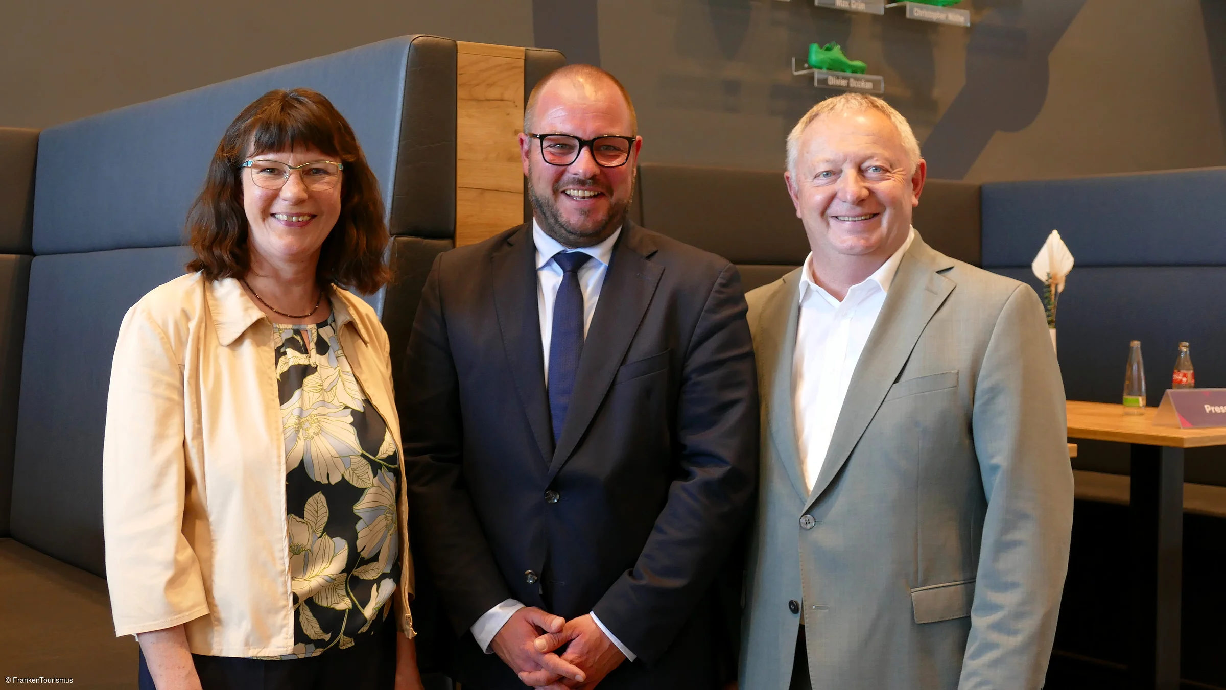 Von links nach rechts: Angelika Schäffer (Geschäftsführerin), Landrat Sebastian Straubel (Vorsitzender) und Landrat a.D. Thomas Bold (Vorsitzender a.D.)